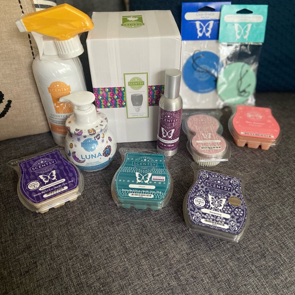 NWT Scentsy Bundle